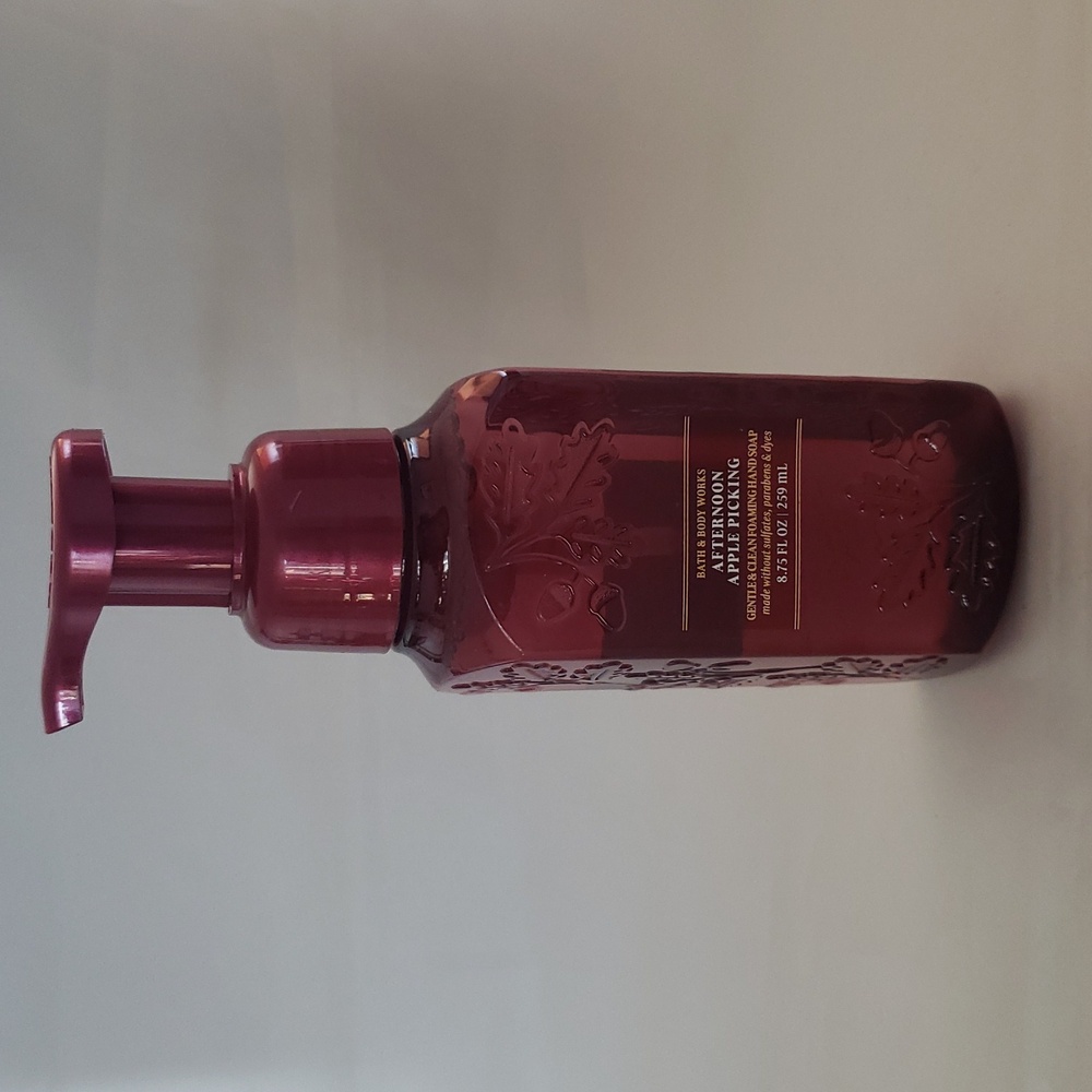 🥳3/20🥳  Bath & Body Works AFTERNOON APPLE PICKING - Foaming Hand soap